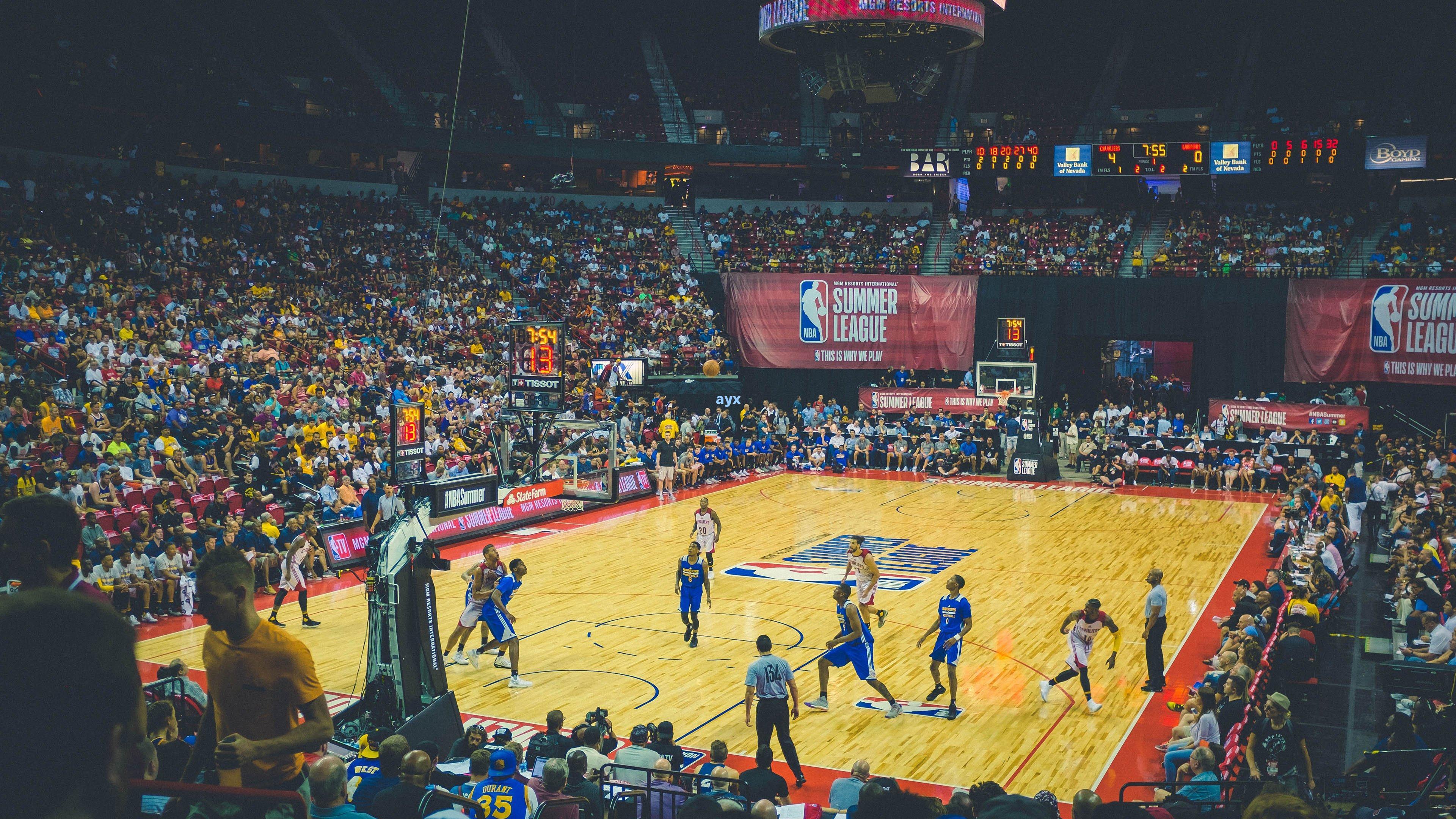 艾顿坦承重伤惊魂，那一刻，我以为我的膝盖断了