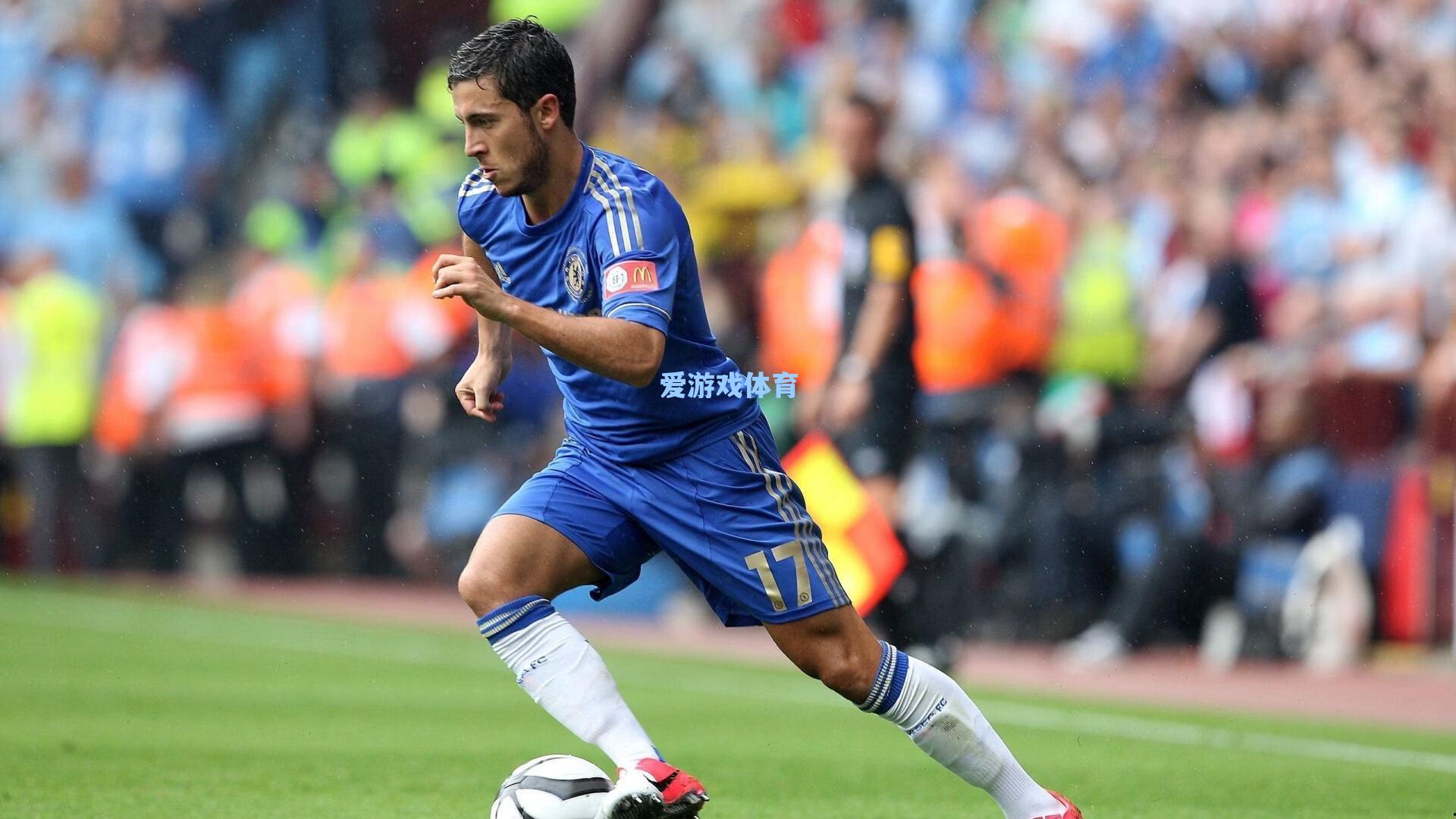 龙赛罗专栏引发热议，球迷调查颠覆预期，九成支持阿隆索执教，矛头直指球员表现