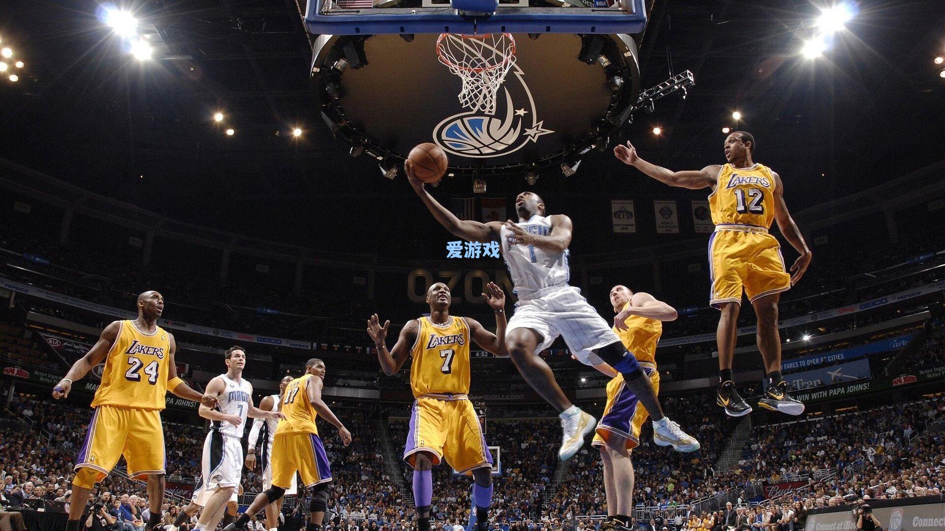 洛城德比现创意干扰 詹姆斯罚球线前遭遇扉页标语挑战